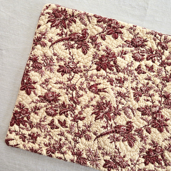 Bloomingdales Pillow Sham Red Cream Cotton Floral Toile Quilted Country Cottage - Picture 3 of 12